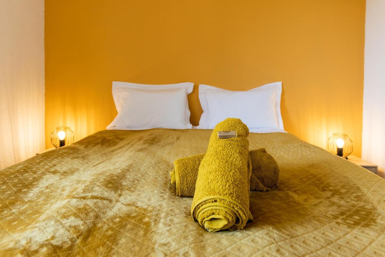 Domaine Du Coq En Pat Bed & Breakfast Augerolles Bagian luar foto